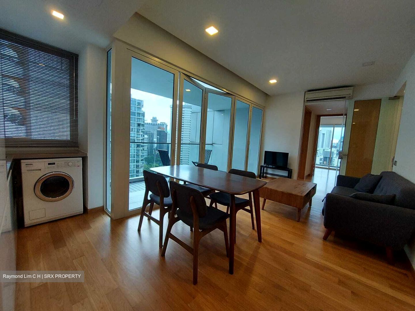 The Peak @ Cairnhill II (D9), Apartment #378379461